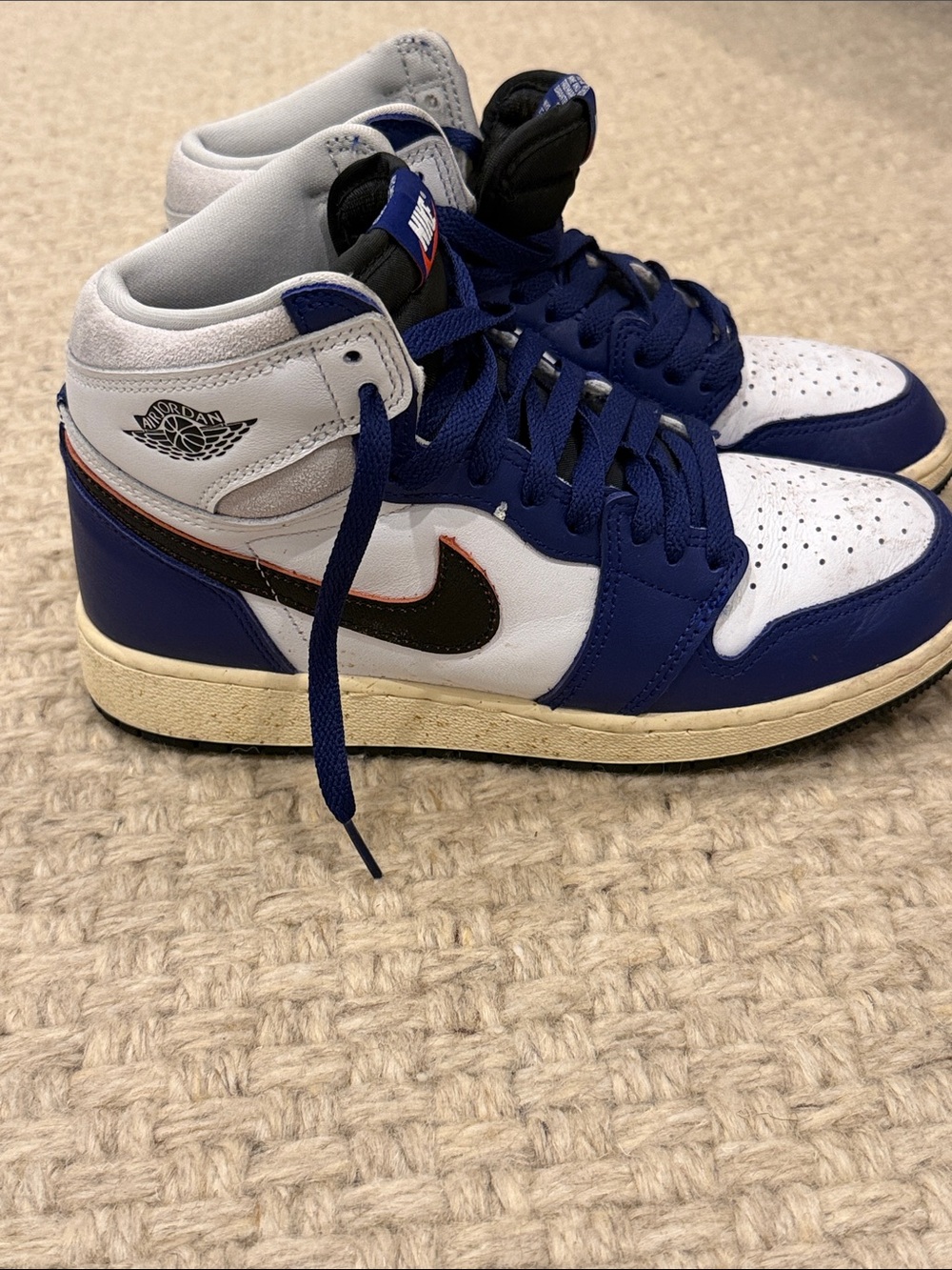 Kids rare Jordan Mid-Top Sneakers in White, Navy & Black